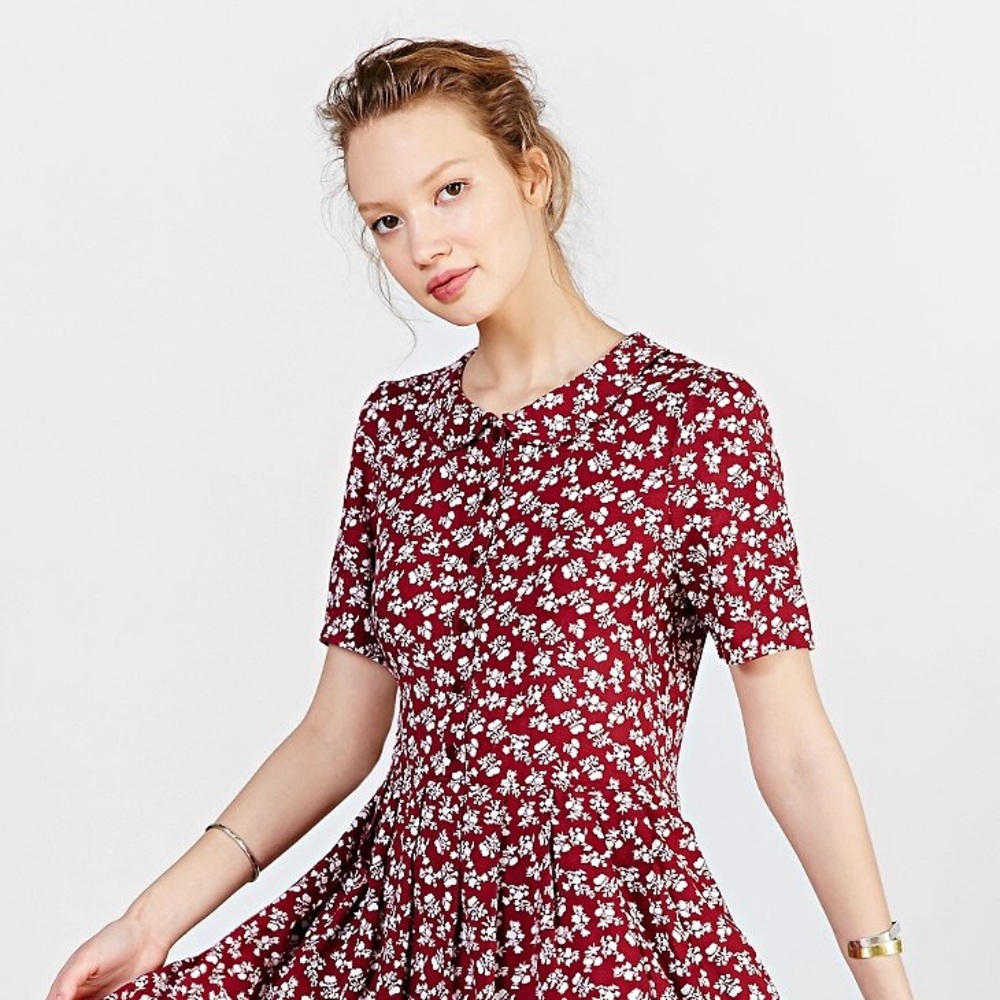 Kimchi Blue Red and White Floral Dress, sz sm